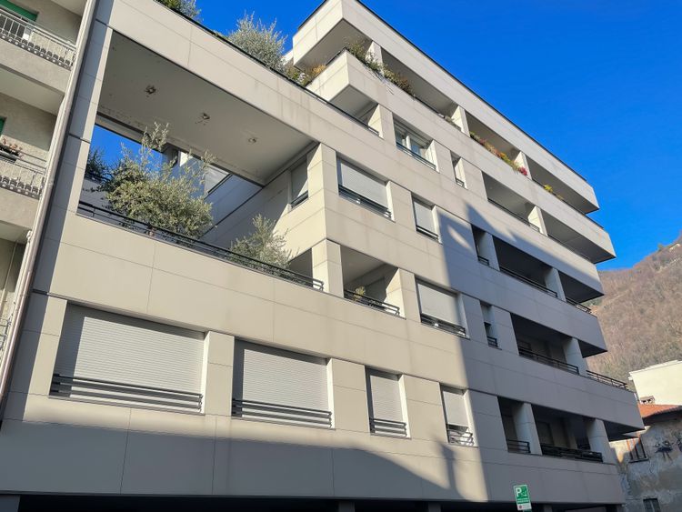 Realizzazione facciate ventilate in Laminam 3+ e 5+ su nuovo edificio residenziale