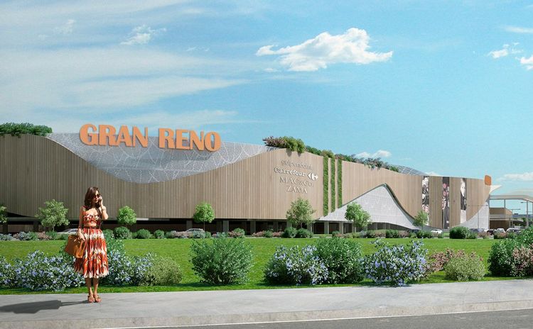 Realizzazione facciate ventilate in Laminam 5+ su restyling con ampliamento Centro Commerciale